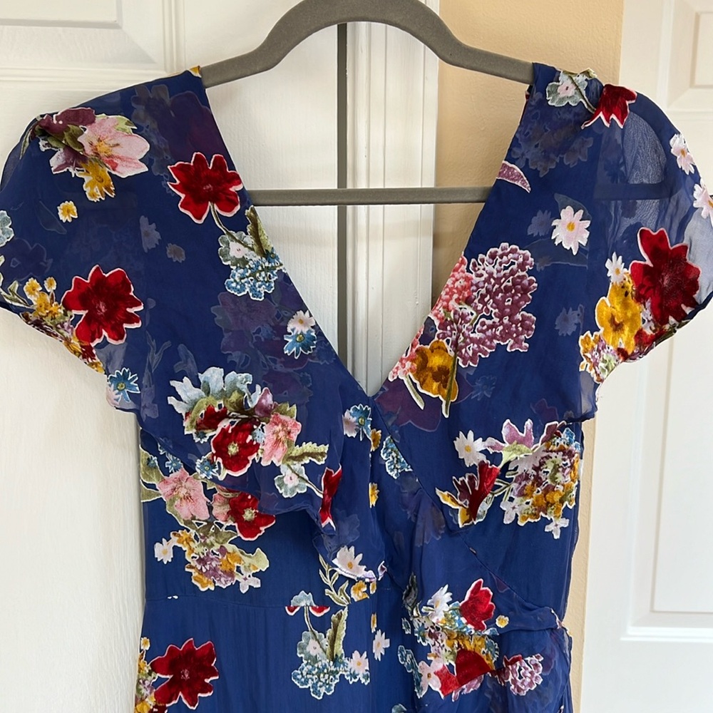 Alice + Olivia Electra Ruffled Floral Midi Dress - Picture 7 of 14